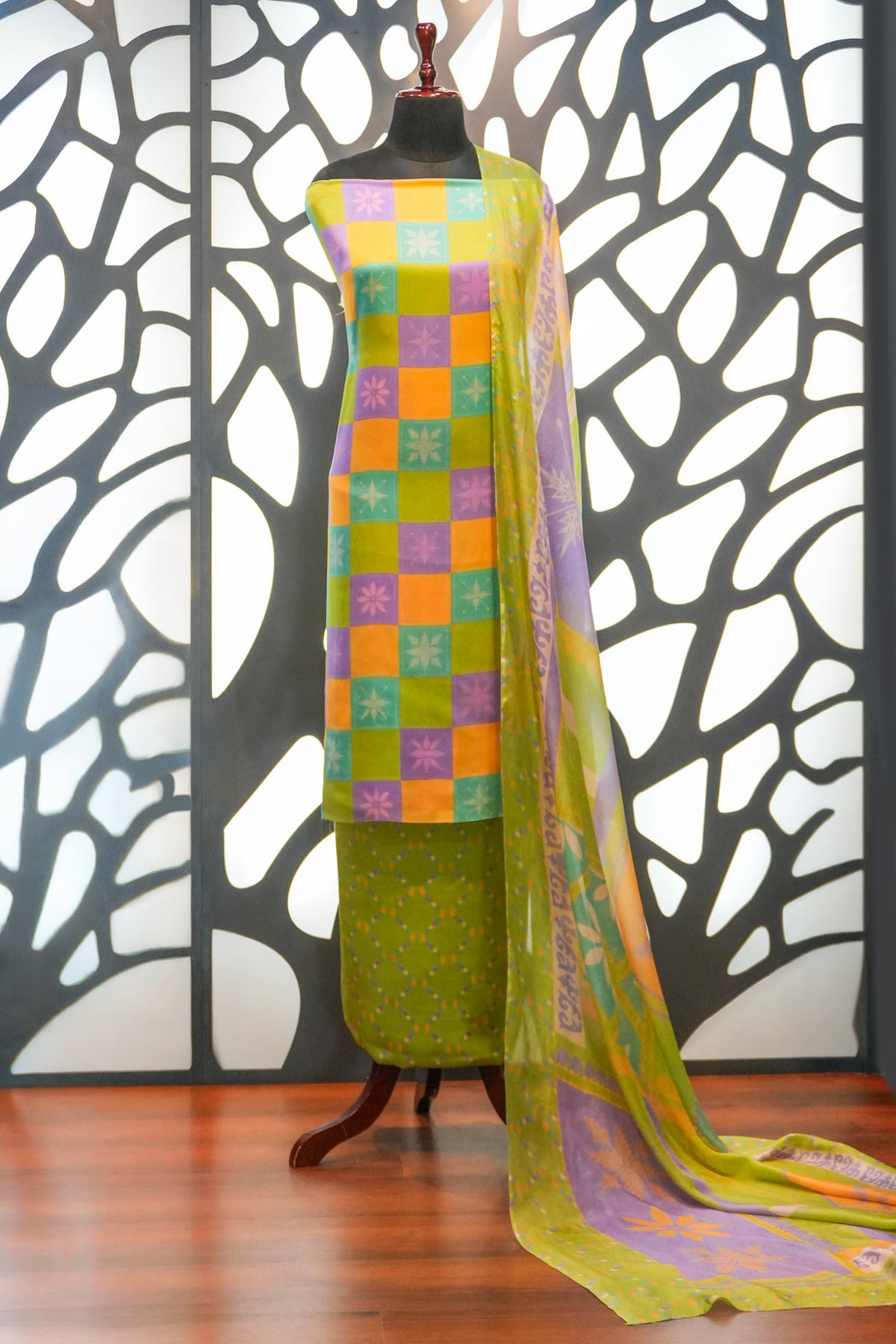 Kavya three-Piece suit set