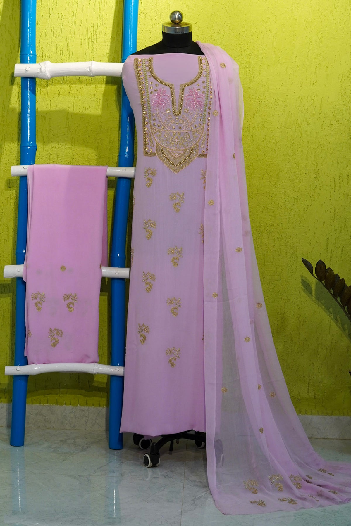 Paakhi Lilac Suit Set