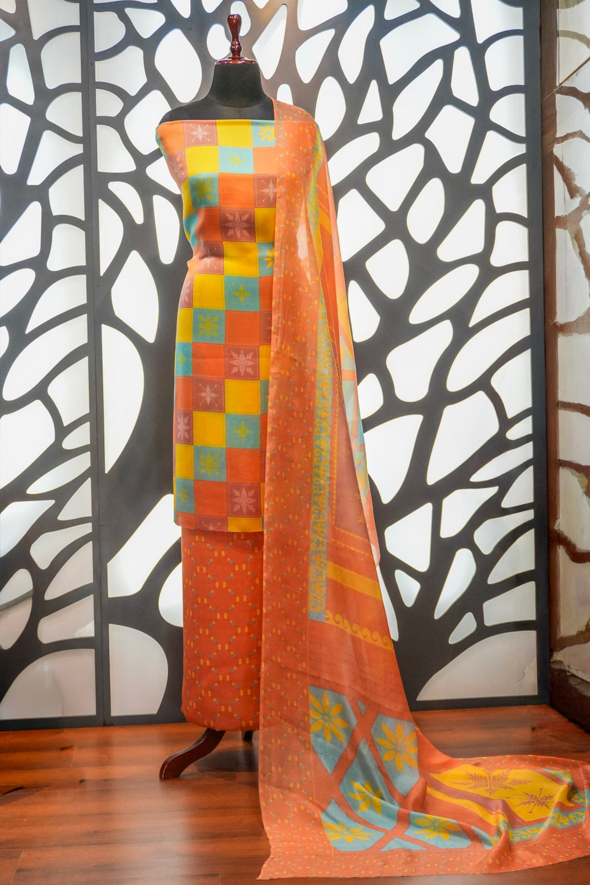 Kavya three-Piece suit set