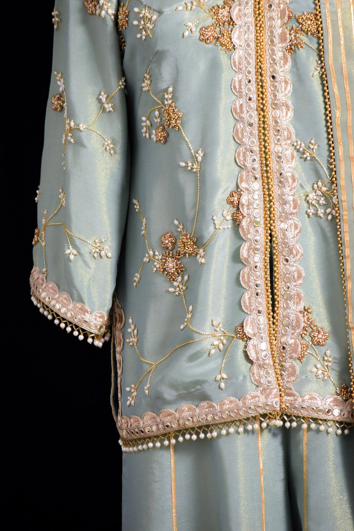 Gulnar Sharara set