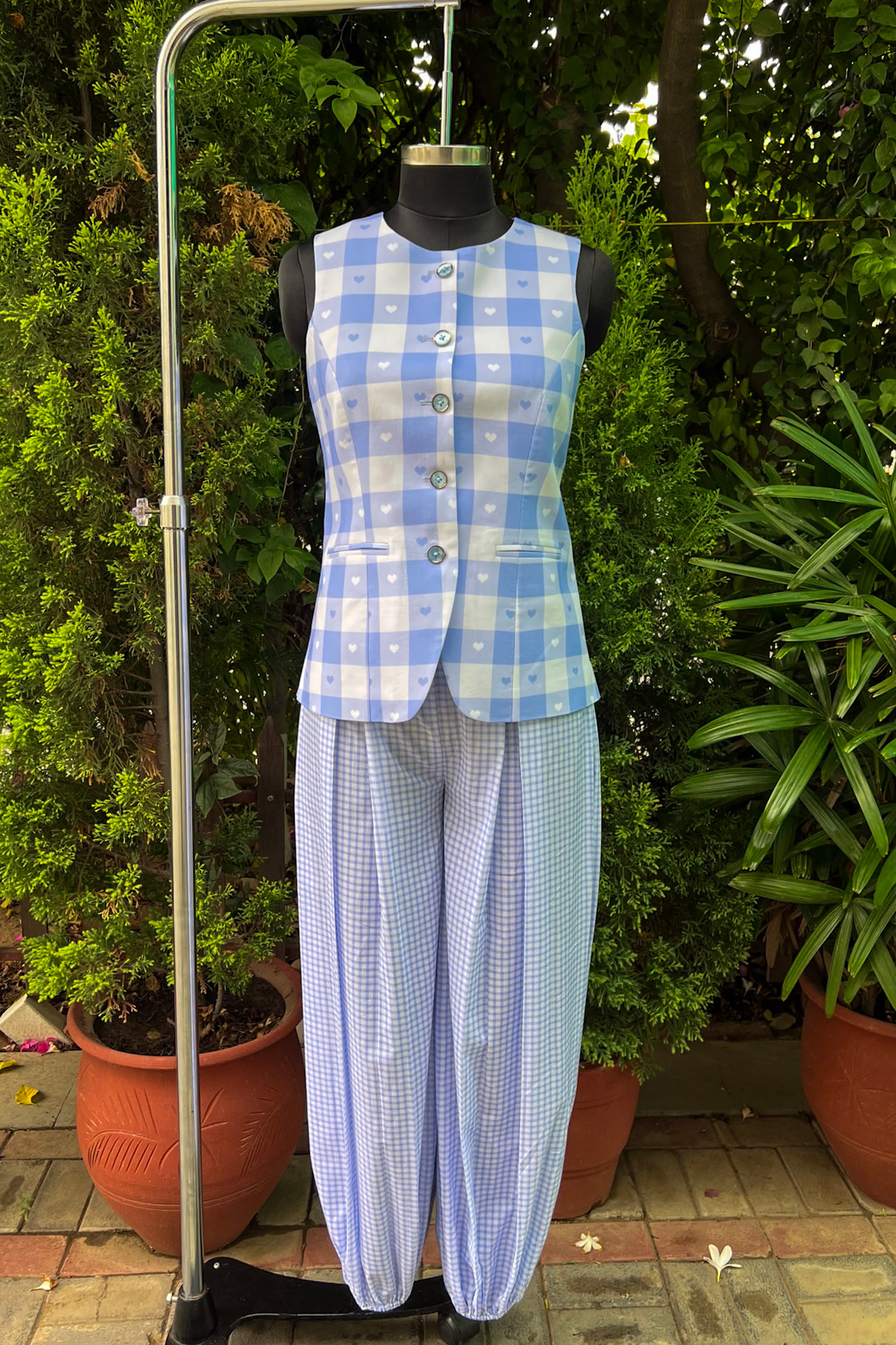 Vest Jacket with Pleated Elastic Cuff Pants