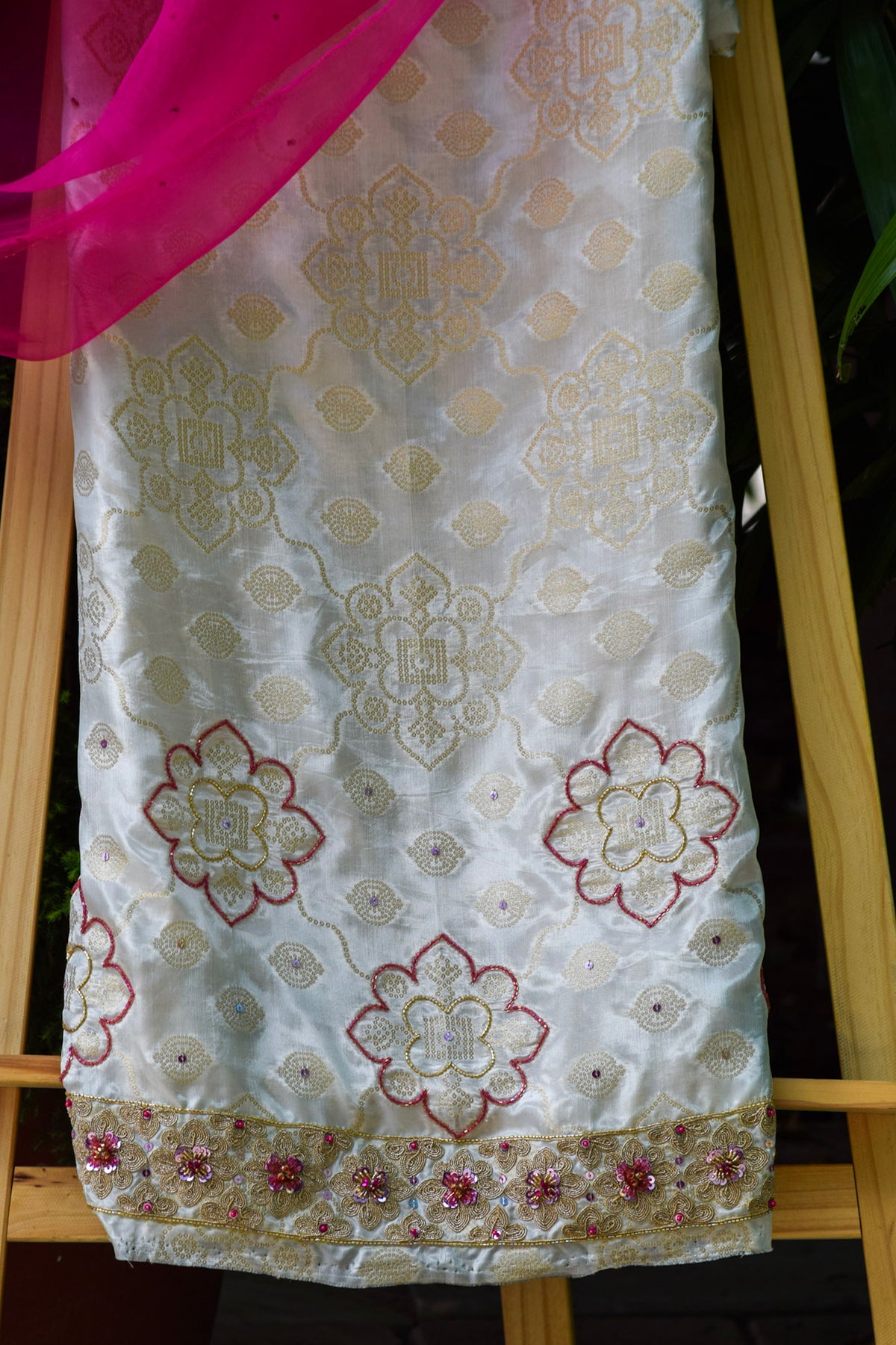 Gulzar three-piece suit set
