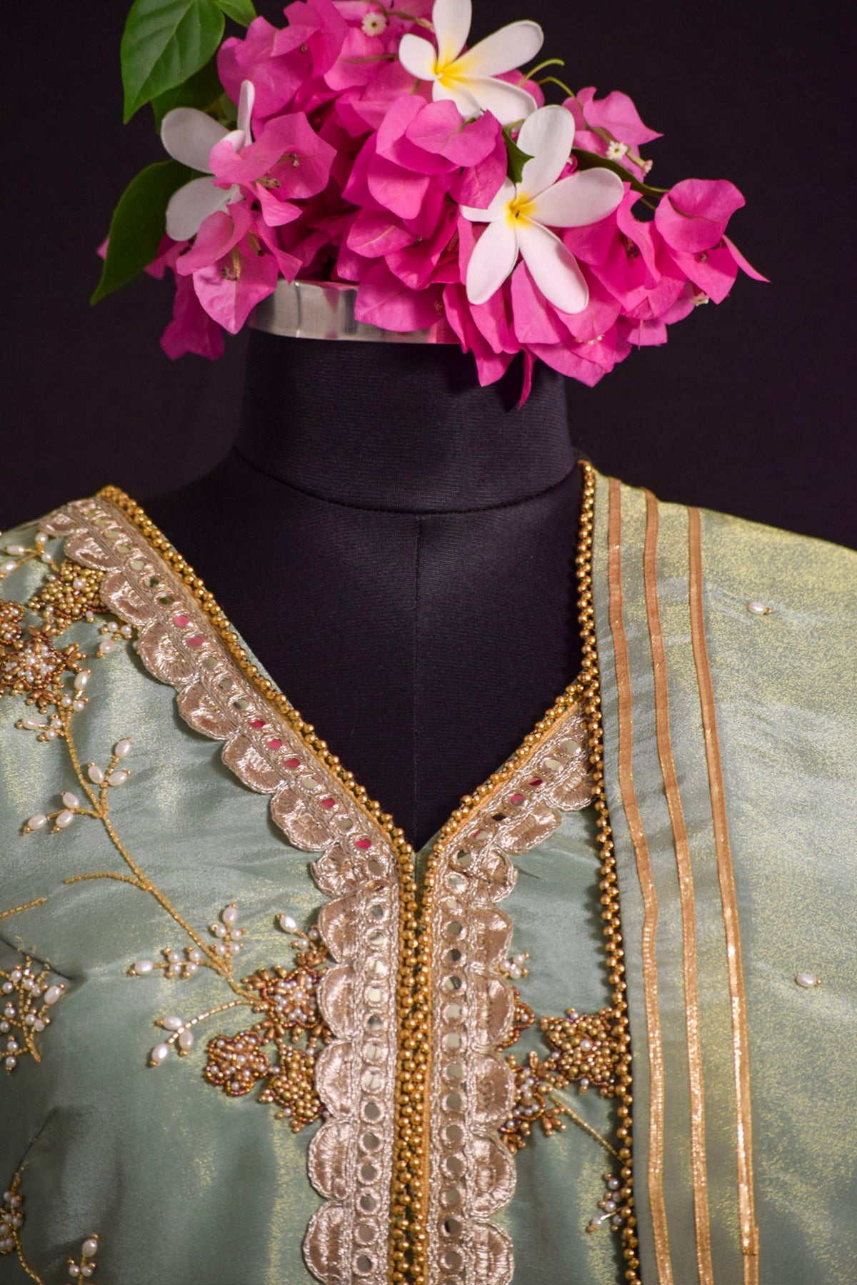 Gulnar Sharara set