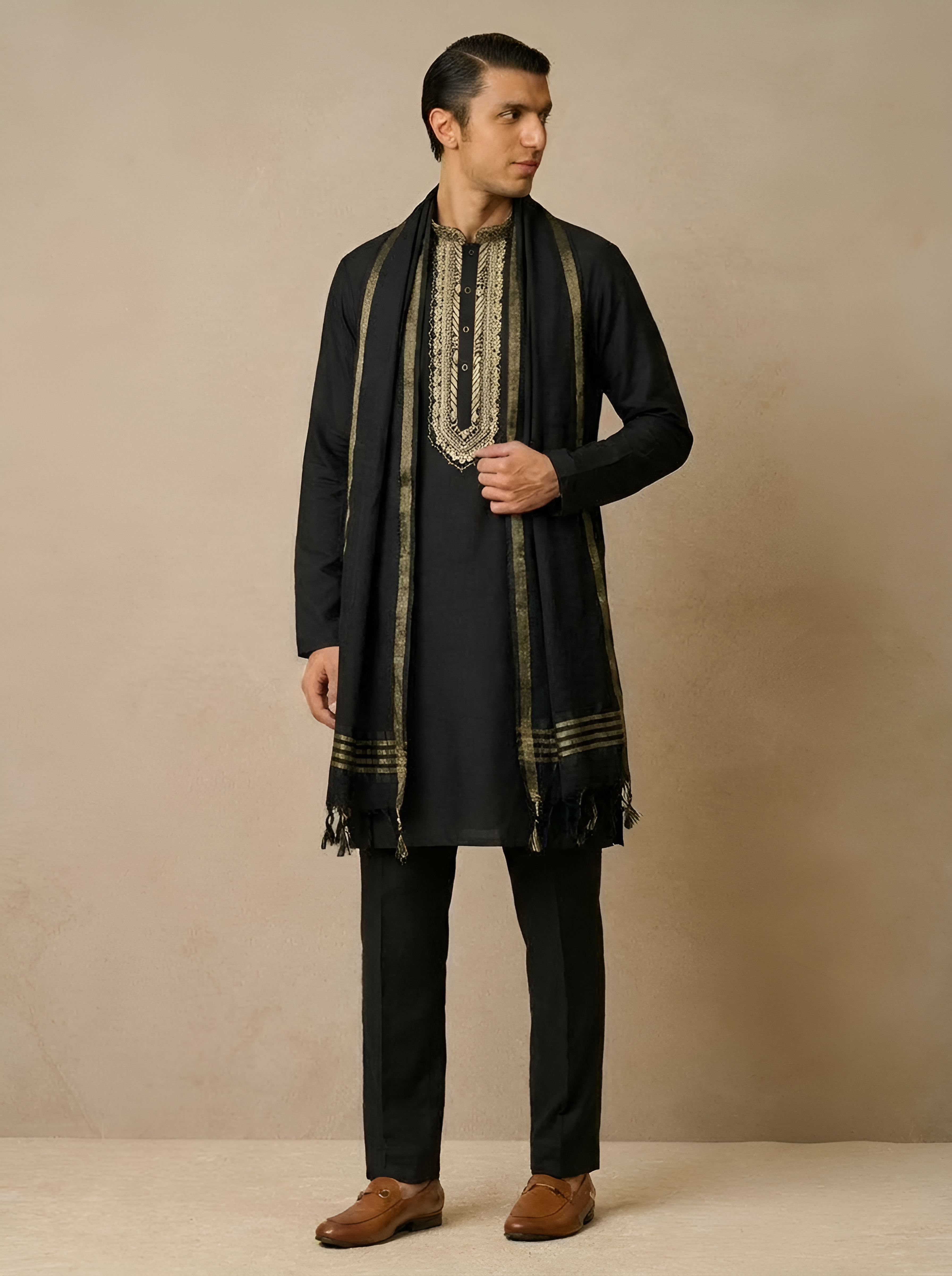 Black Chanderi Silk Kurta Pajama with Baghalpuri Silk Dupatta (BLACK)