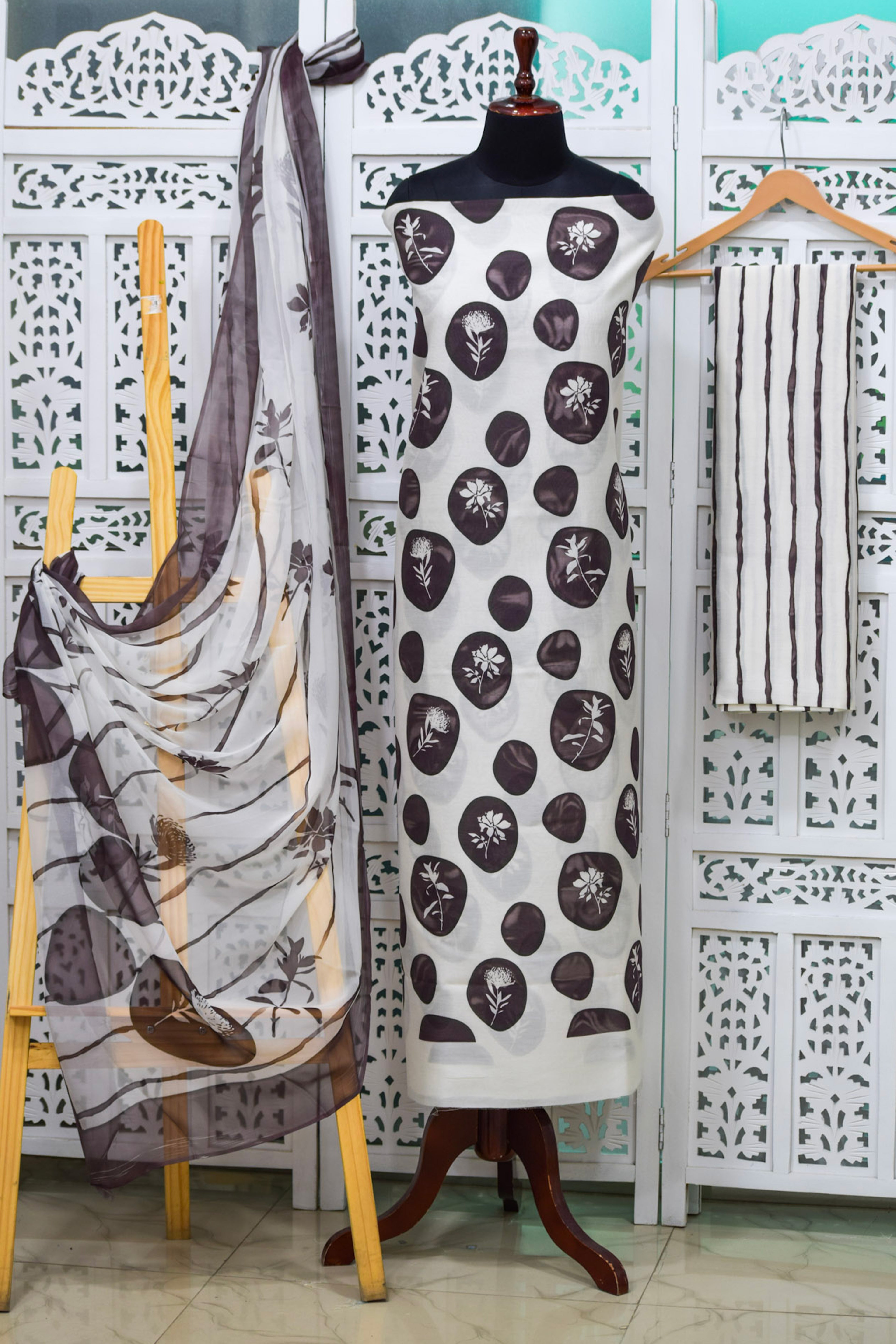 Anaya Suit set