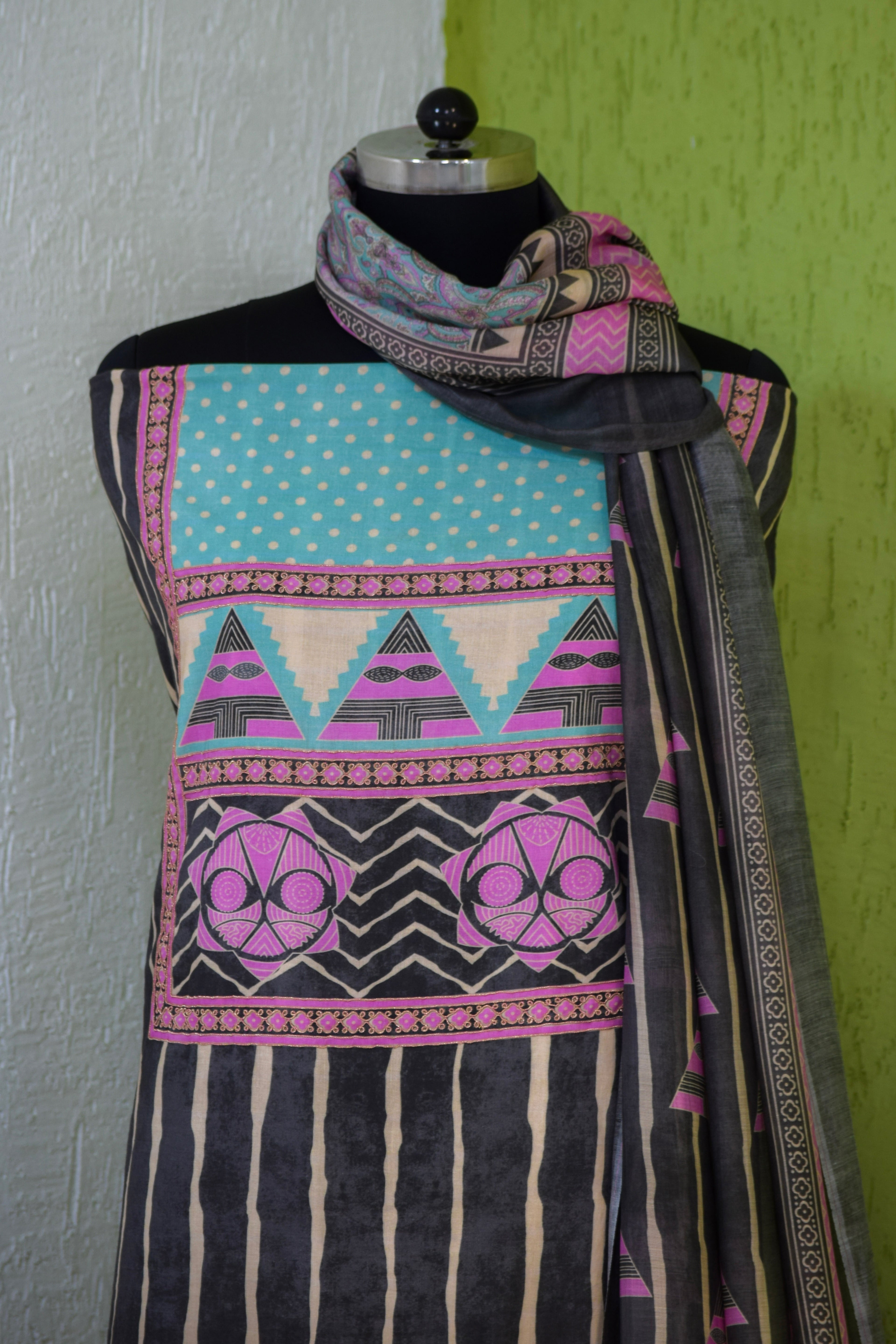 Gulzar suit set