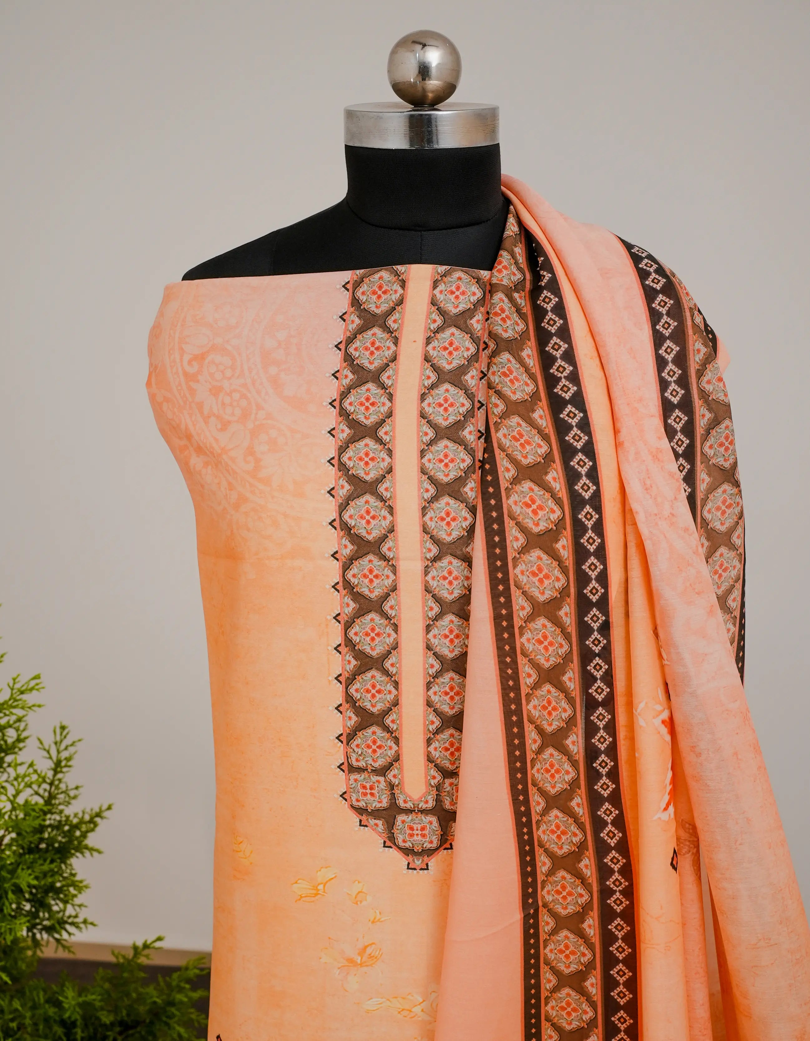 Vintage Floral 3 Pcs Kurta Set - Peach