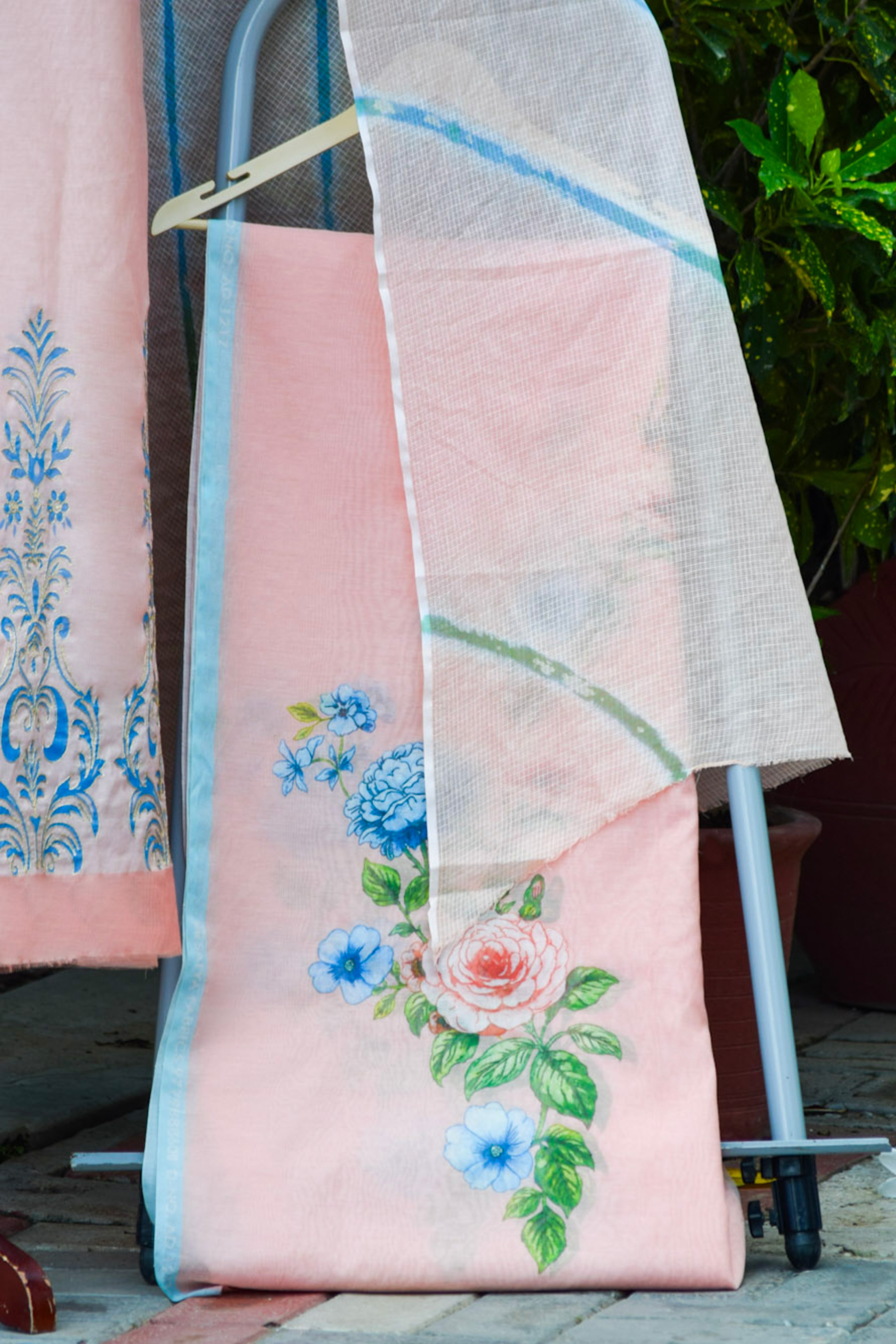 Saanvi Suit set